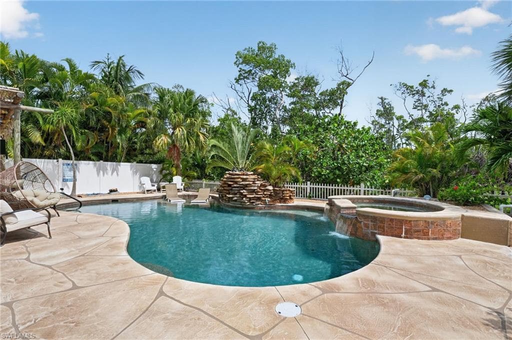 309 Donora Blvd, Fort Myers Beach