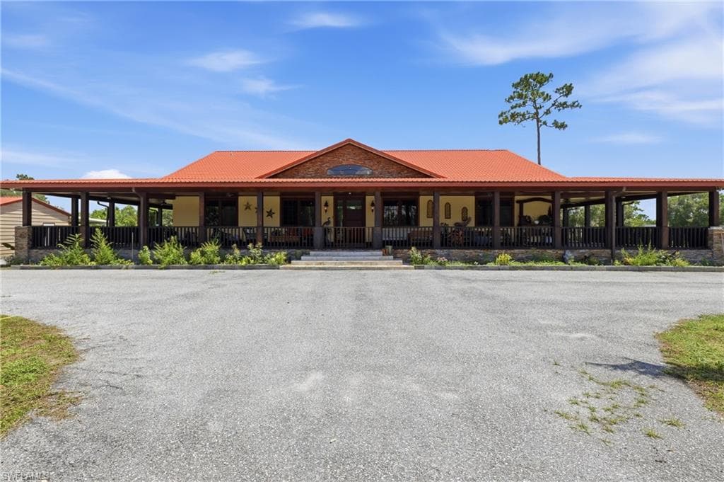 842 Hunting Club Ave, Clewiston, photo 3