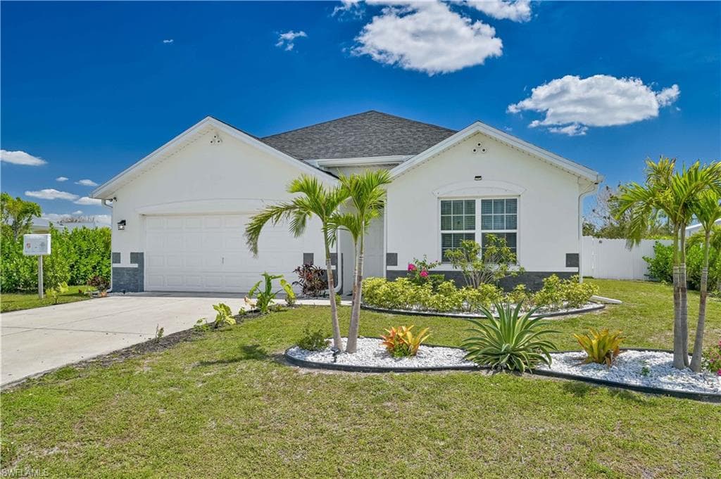216 29th St, Cape Coral, photo 2