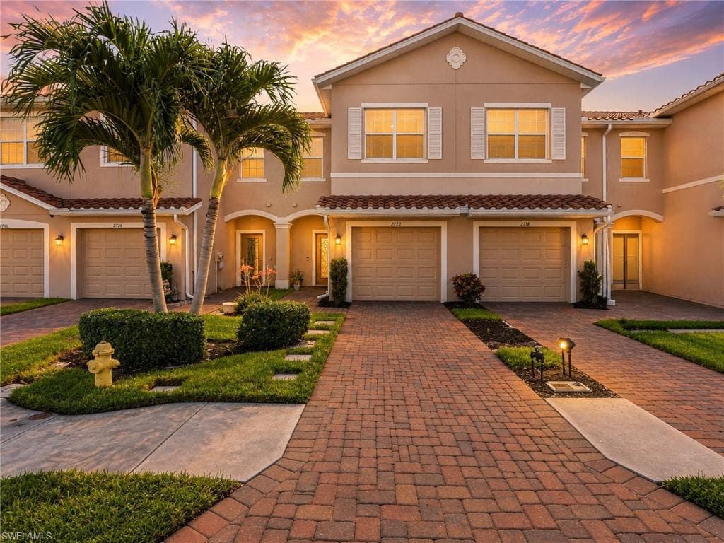 2722 Citrus St, Naples