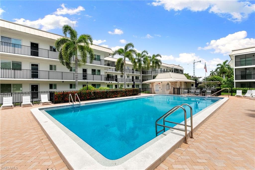 766 Central Ave #119, Naples