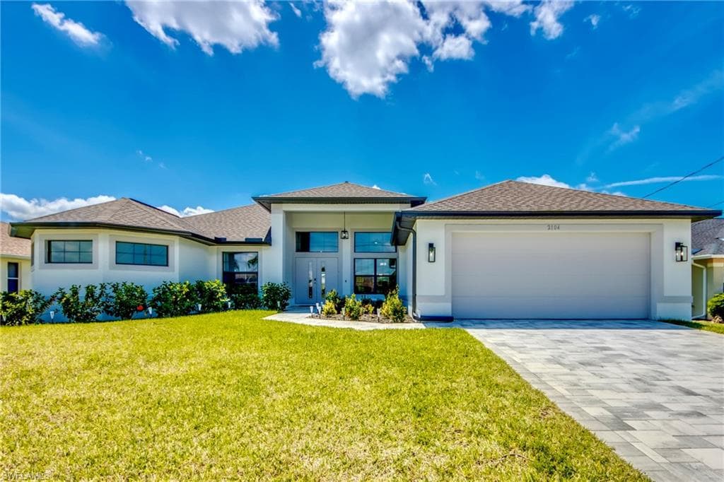 2104 28th Ln, Cape Coral