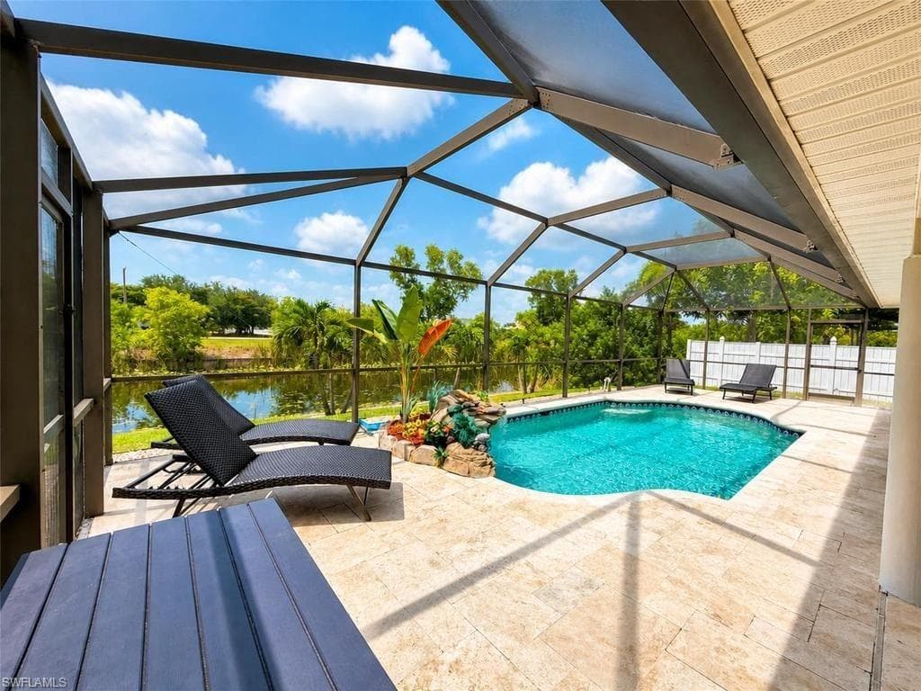 921 5th Ter, Cape Coral, photo 3