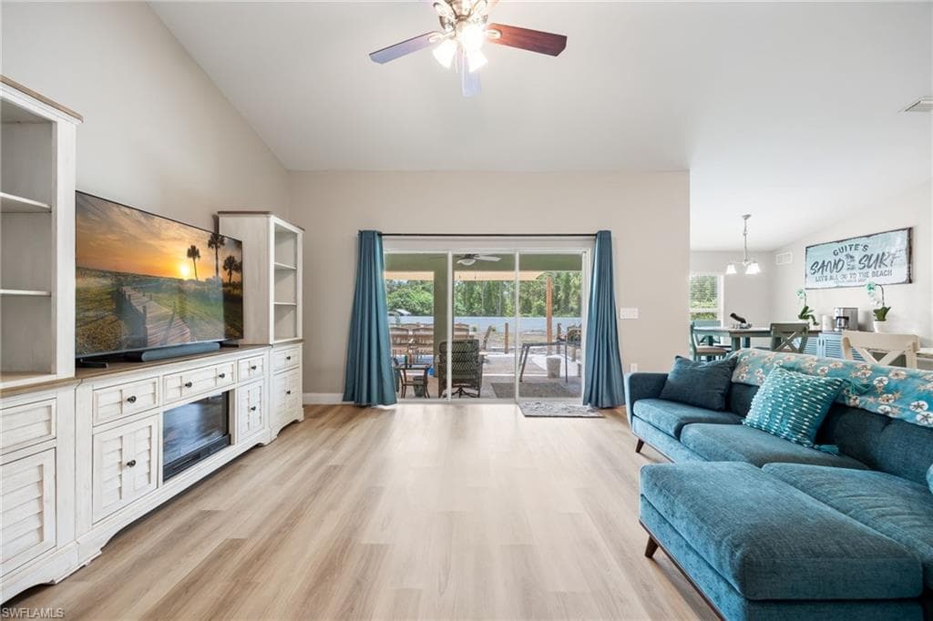 1020 Prospect Ave, Lehigh Acres, photo 3
