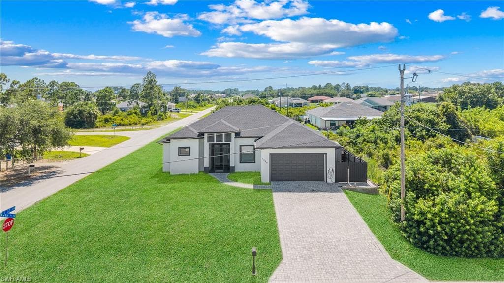1606 Beth Ave, Lehigh Acres, photo 3