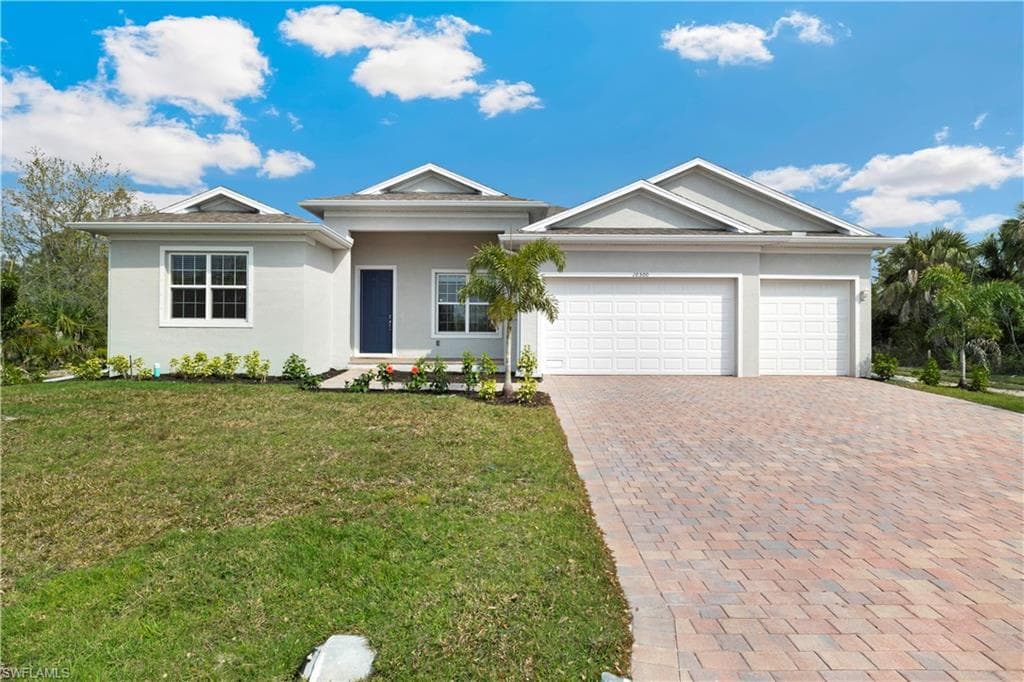 1216 12th St, Cape Coral