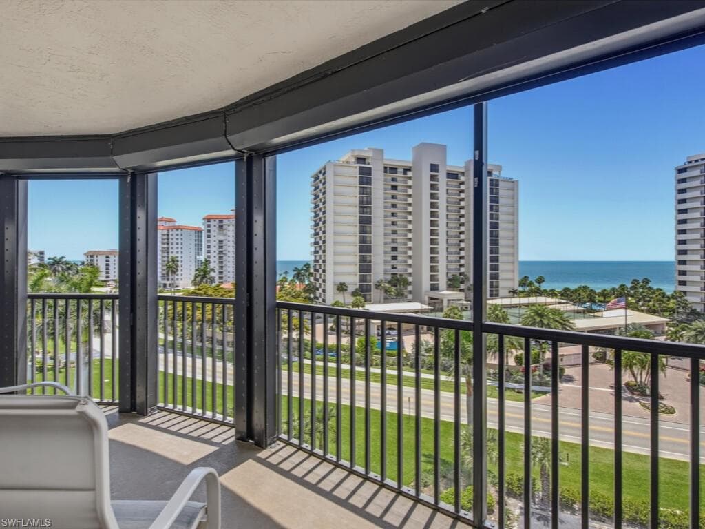 11030 Gulf Shore Dr #503, Naples, photo 2
