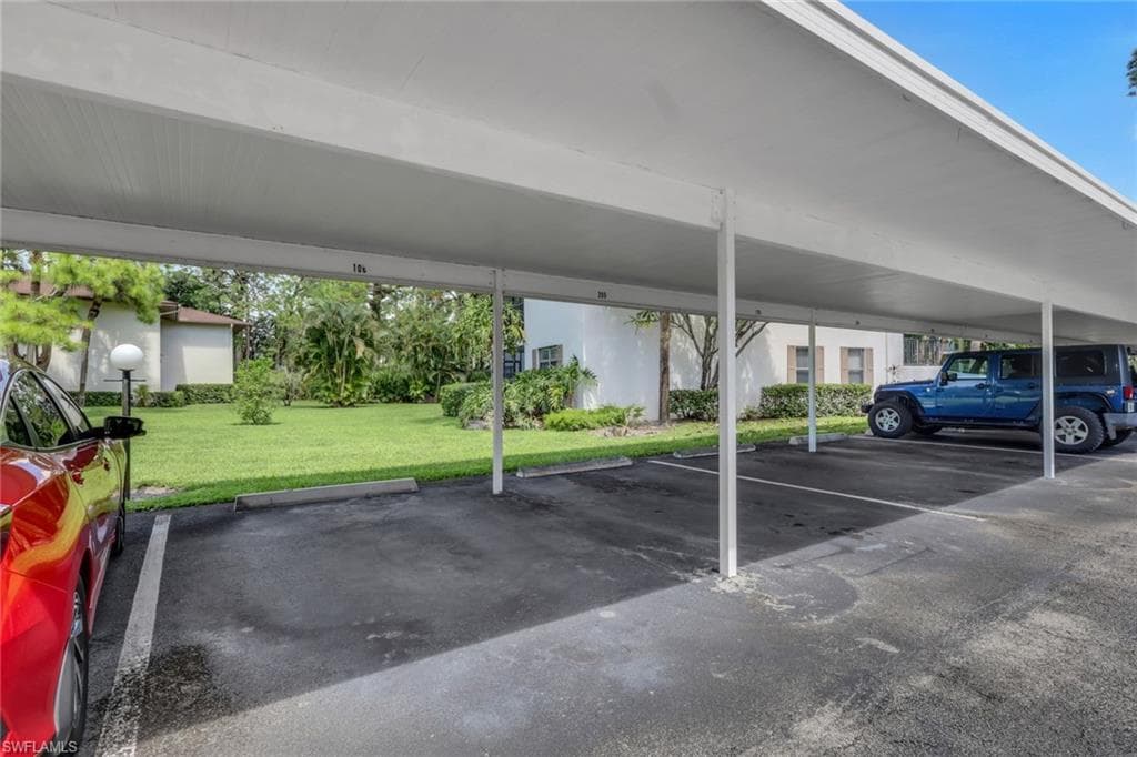 1833 Courtyard Way #106, Naples, photo 2