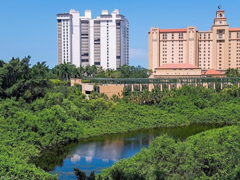 8787 Bay Colony Dr #302, Naples, photo 3