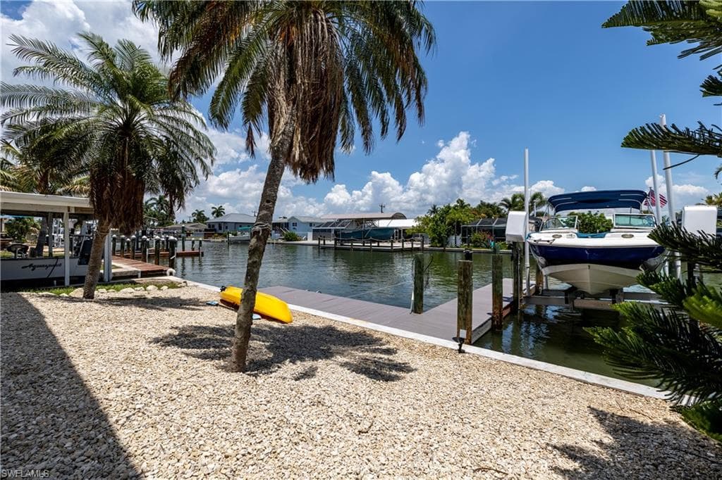 2452 York Rd, St. James City, photo 3
