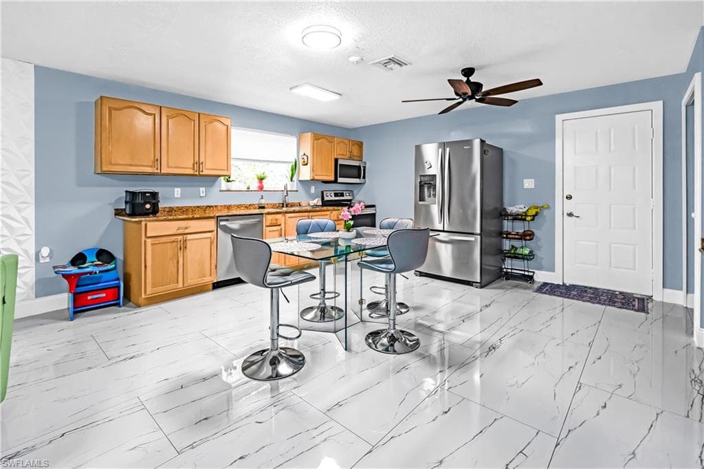 3420 6th Ave, Naples
