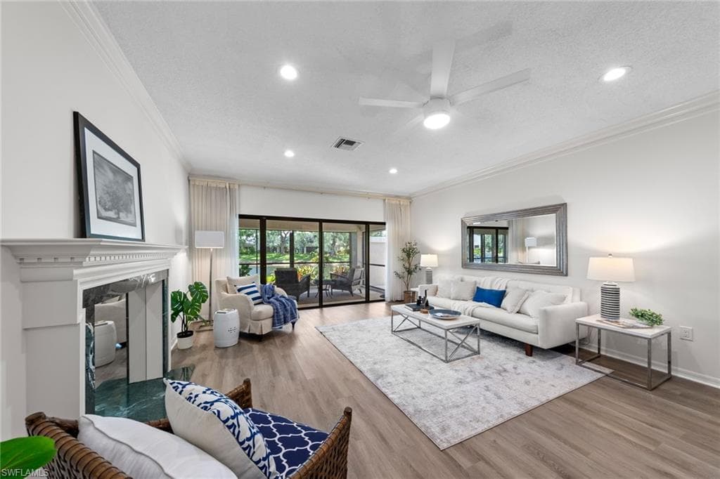 405 Arbor Lake Dr #4-103, Naples