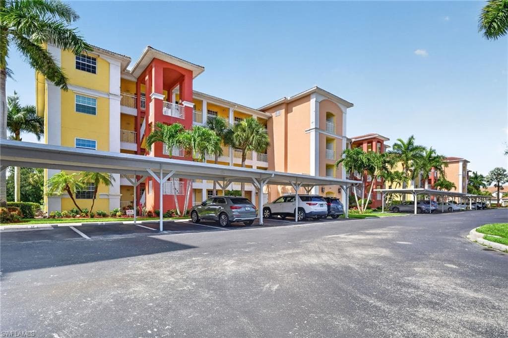 6820 Sterling Greens Pl #402, Naples