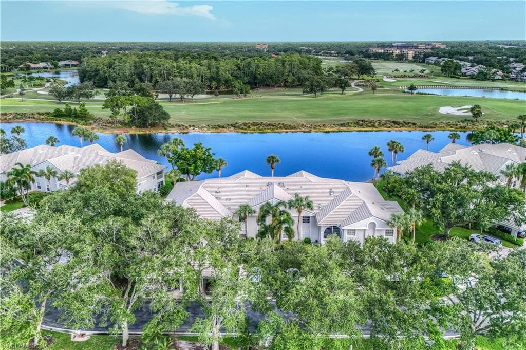 6260 Bellerive Ave #404, Naples