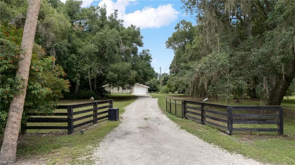 4613 Orange River Loop Rd, Fort Myers