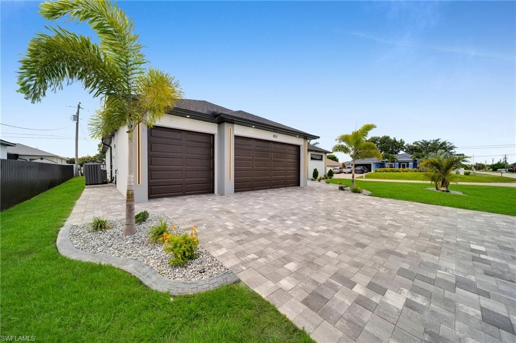 853 15th Ave, Cape Coral, photo 2