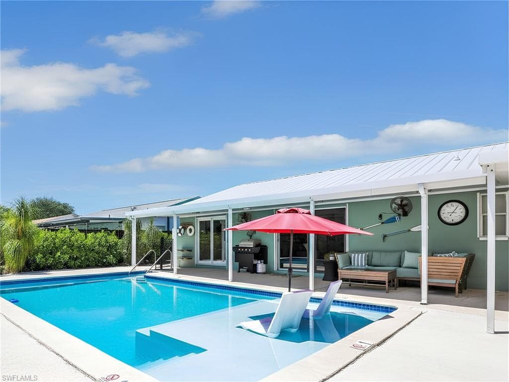 1268 Lake Shore Dr, Naples, photo 3
