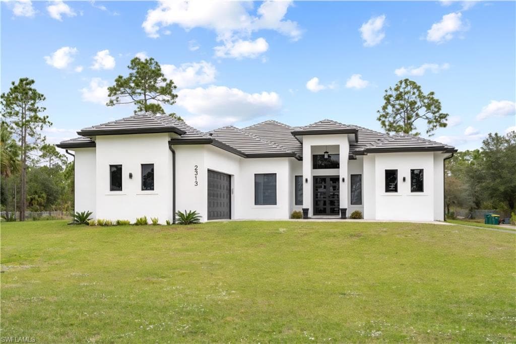2313 6th Ave, Naples