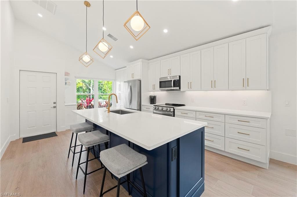 4775 Europa Dr, Naples, photo 3