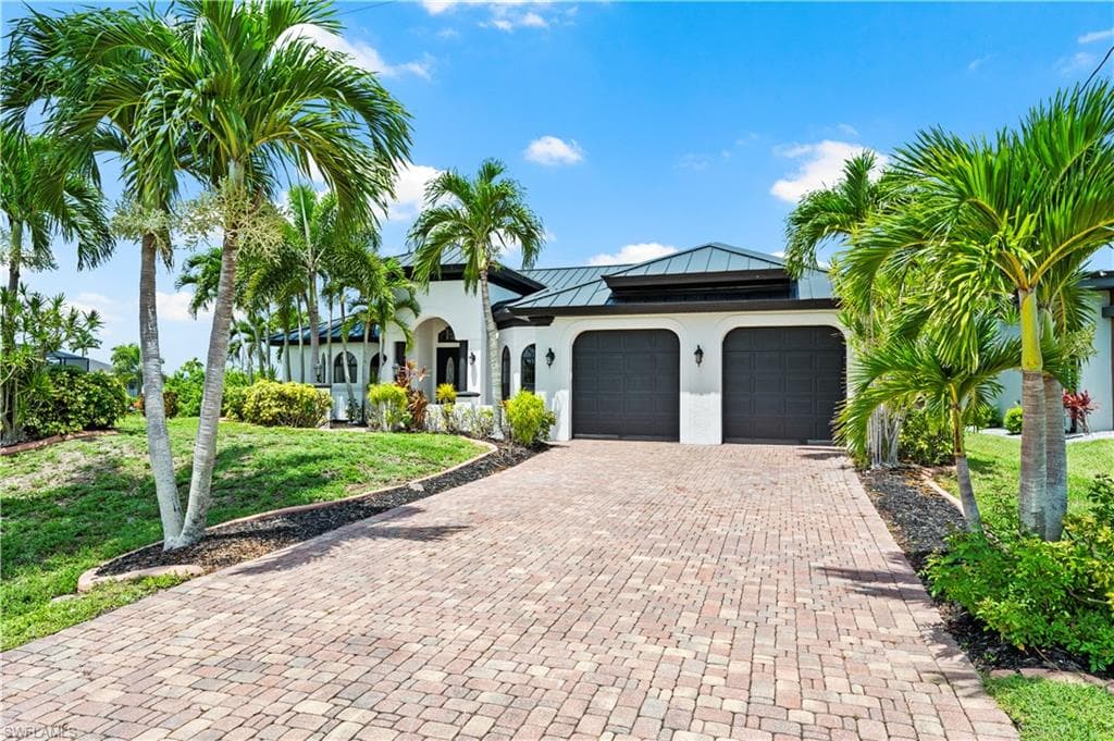 506 32nd Pl, Cape Coral, photo 2