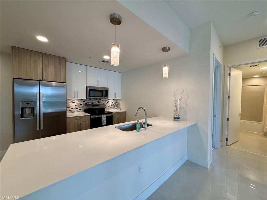 26589 Rosewood Pointe Dr #a-203, Bonita Springs