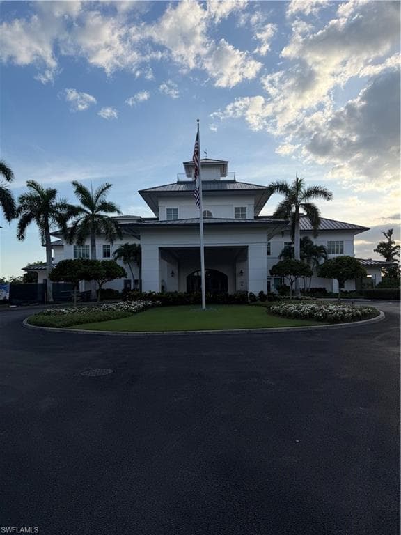 4700 Yacht Harbor Dr #622, Naples