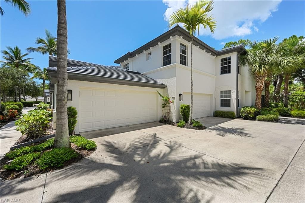 1626 Tarpon Bay Dr #202, Naples, photo 2