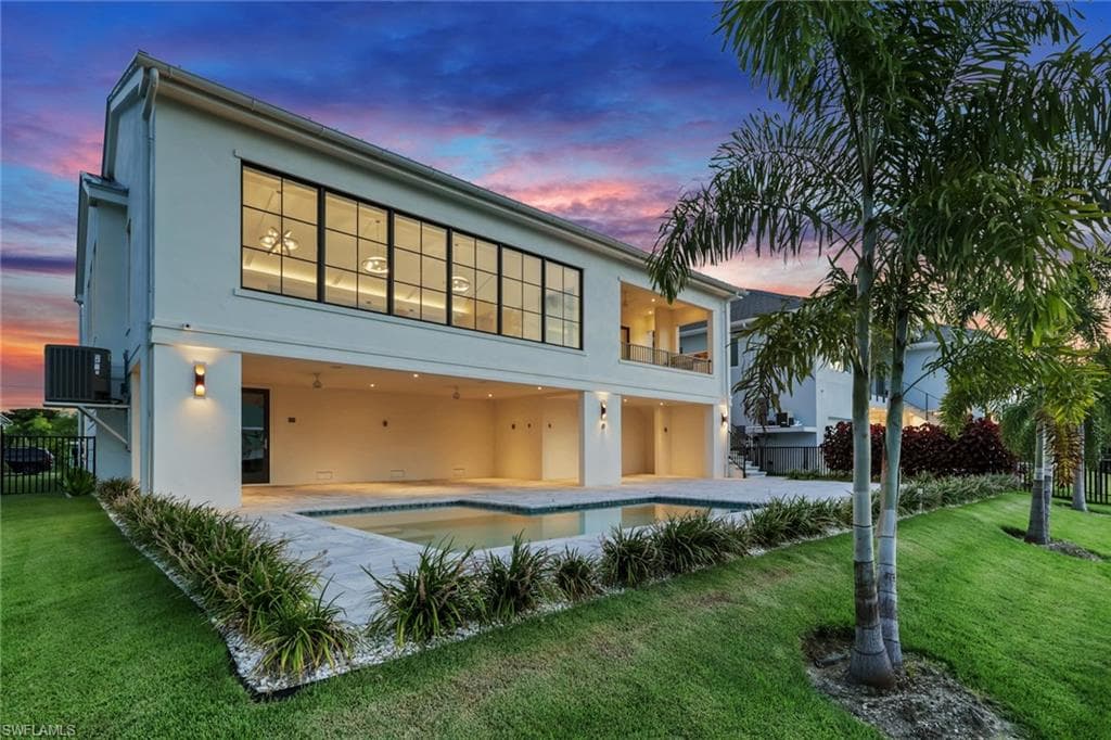 211 1st St, Bonita Springs, photo 3