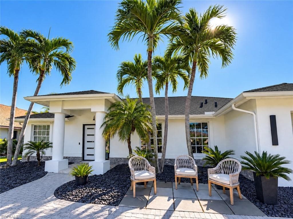 5227 11th Pl, Cape Coral, photo 2