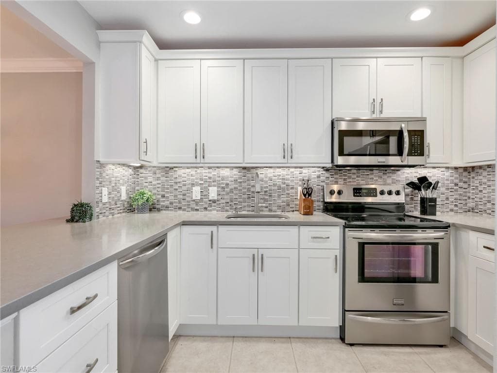 750 Mooring Line Dr #203, Naples, photo 2