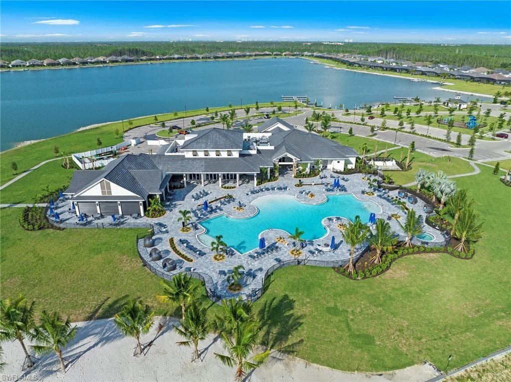 17211 Blue Sapphire Dr, Fort Myers
