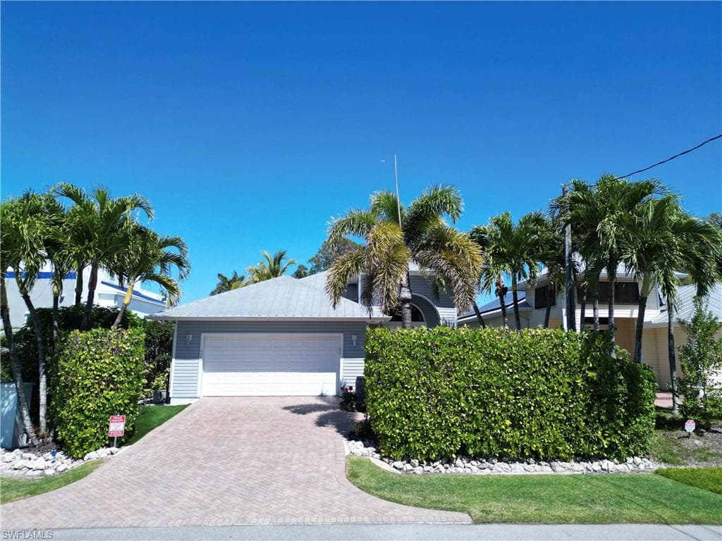 3005 Coco Ave, Naples