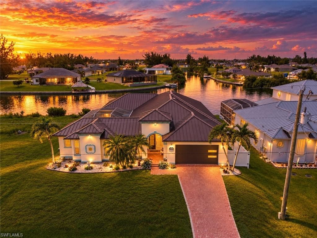 2441 9th Ter, Cape Coral