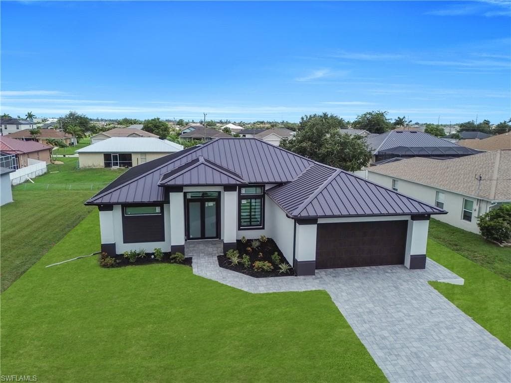 2204 5th Ter, Cape Coral, photo 2