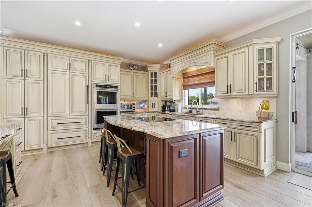 308 Wentworth Ct, Naples, photo 3