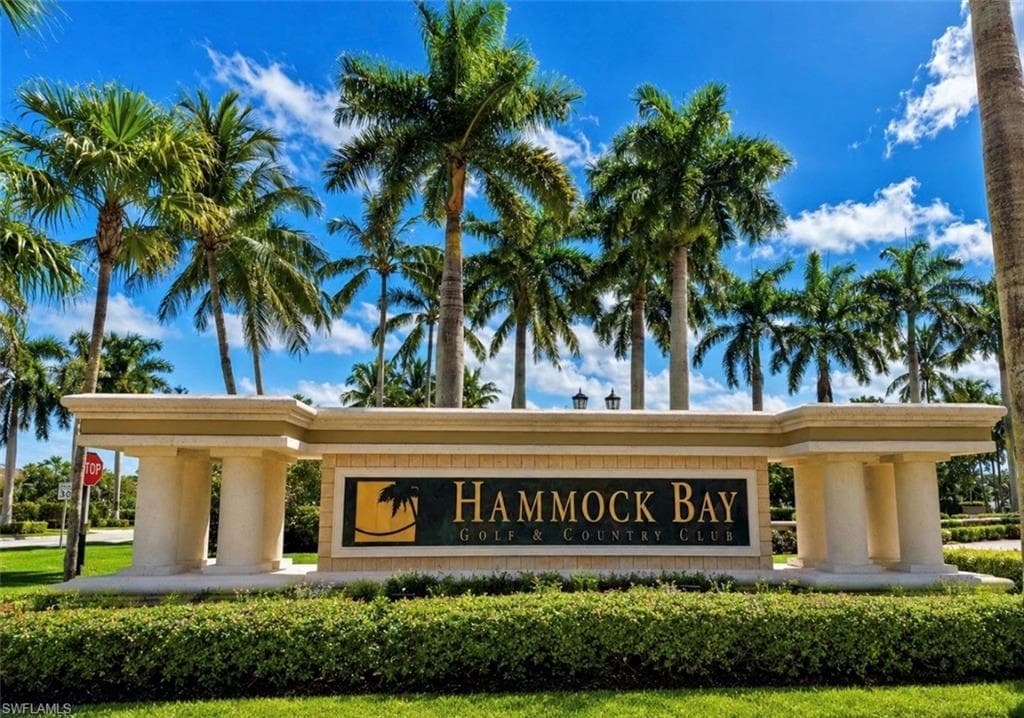 1277 Rialto Way #102, Naples