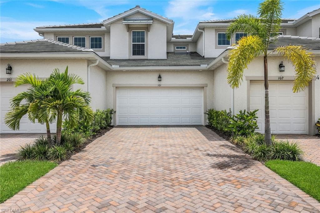 4563 Arboretum Cir #101, Naples