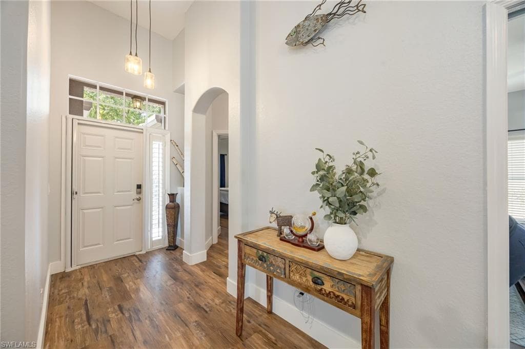 219 Glen Eagle Cir, Naples, photo 2