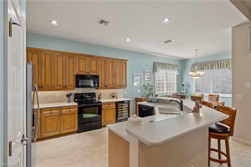 8872 King Henry Ct, Fort Myers, photo 3