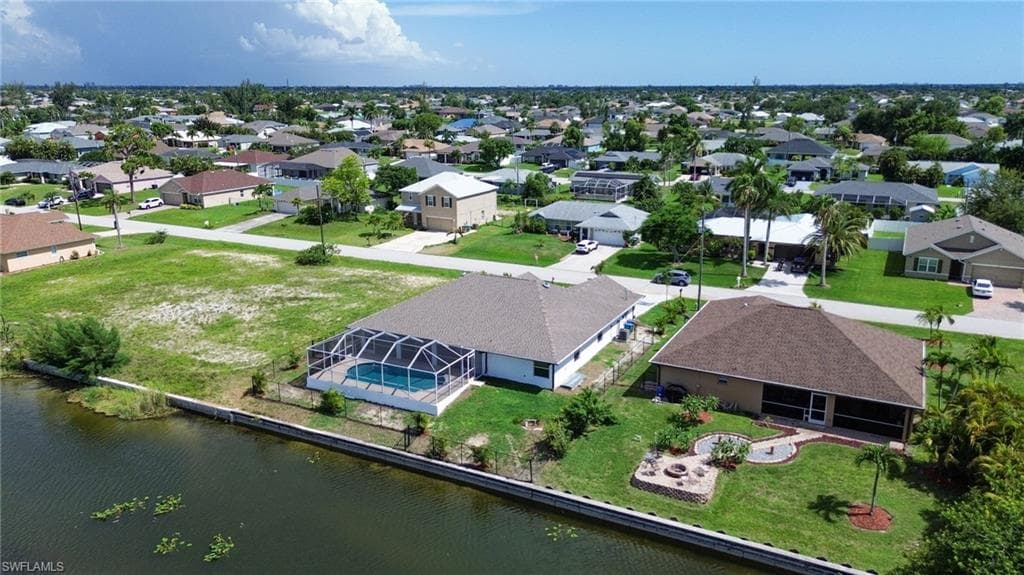 619 26th Ter, Cape Coral, photo 3