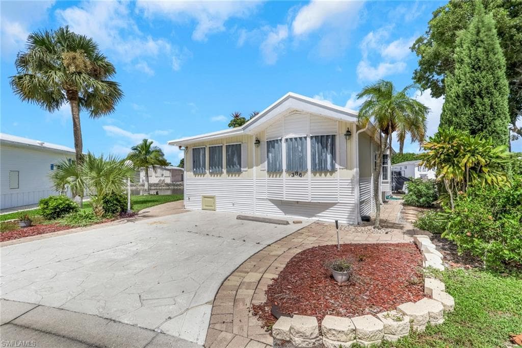 386 Leopard Ln #386, Naples, photo 2