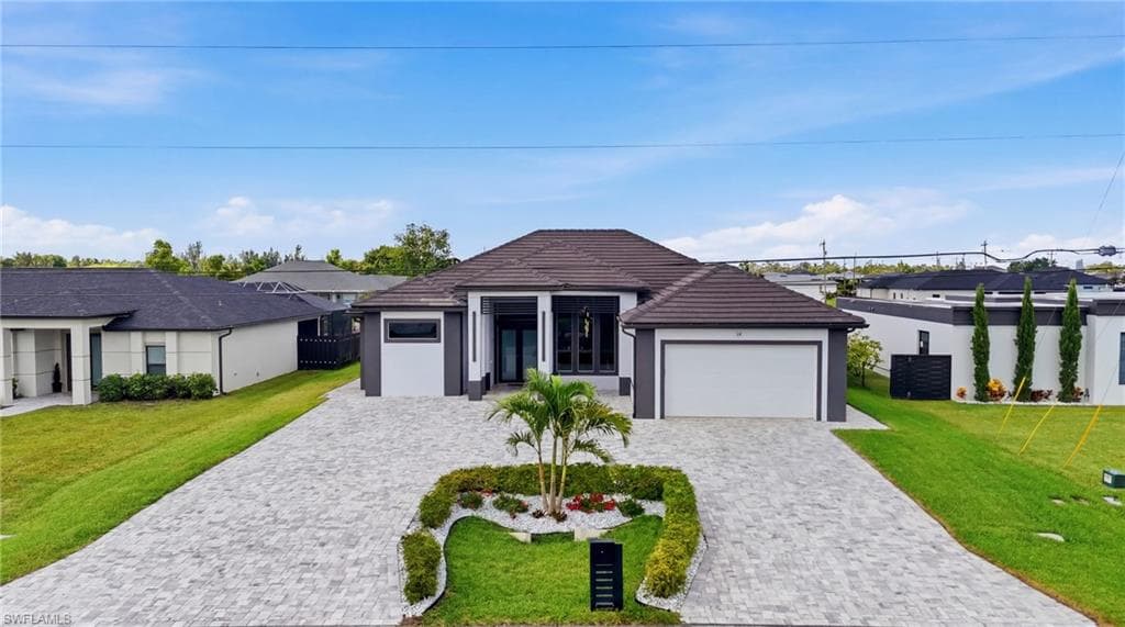 18 6th St, Cape Coral