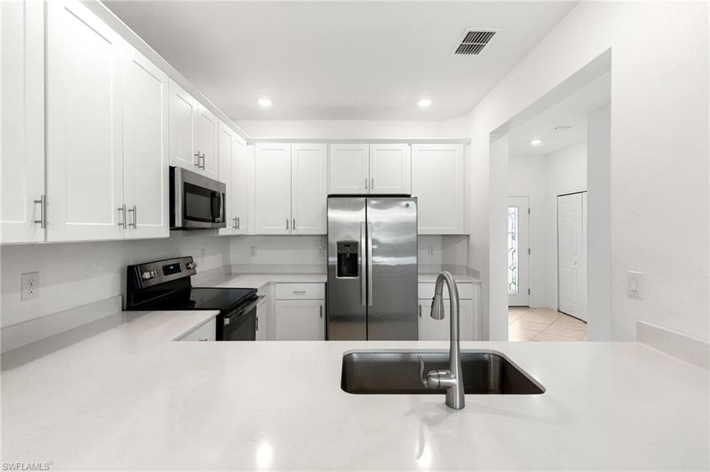 2878 Blossom Way, Naples, photo 3