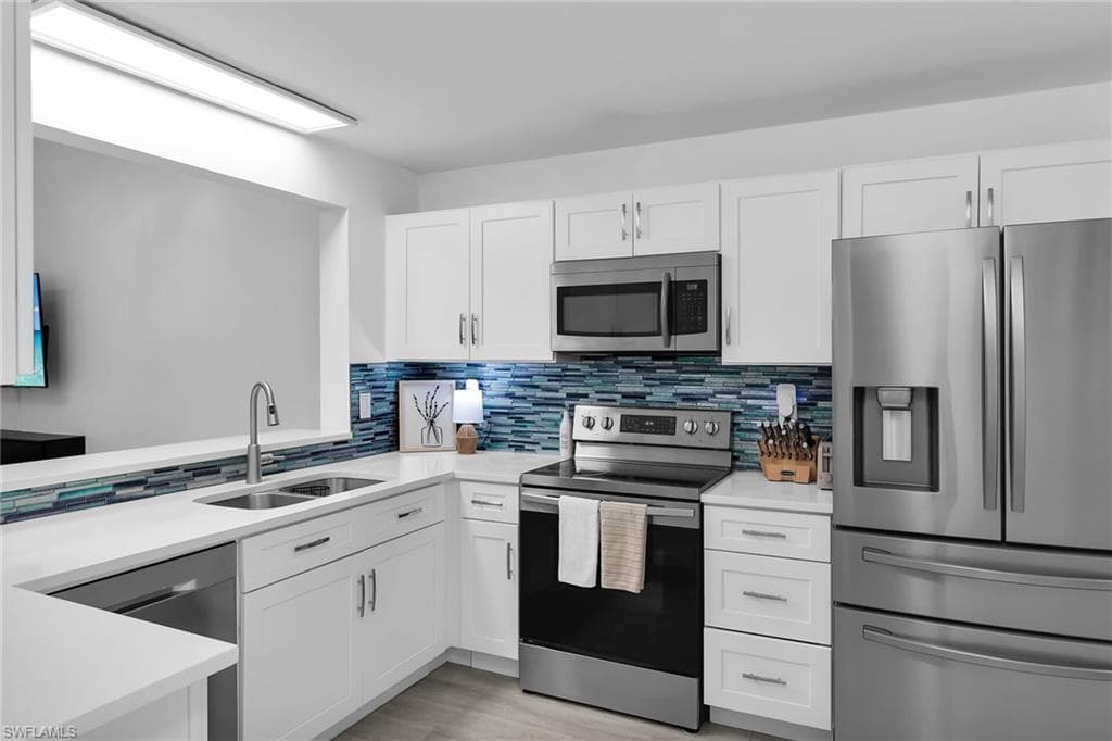 653 Squire Cir #201, Naples, photo 3