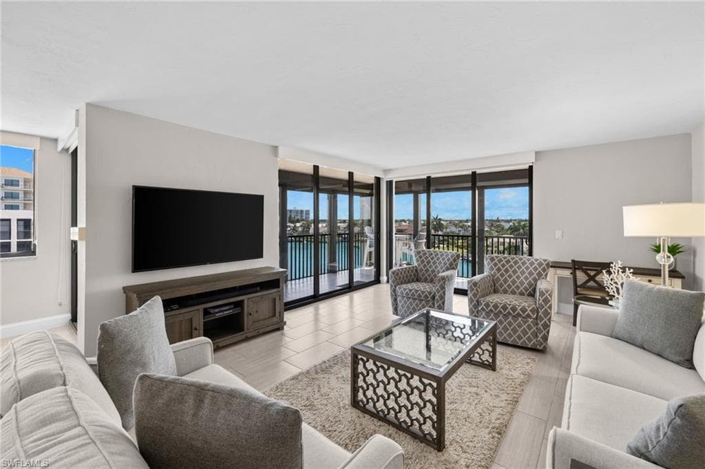 10482 Gulf Shore Dr #251, Naples, photo 2