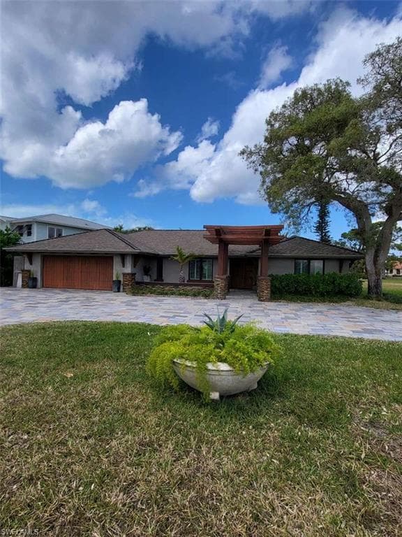 2257 Regal Way, Naples