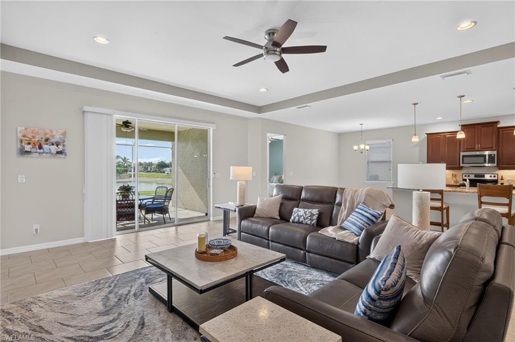 3000 Sunset Pointe Cir, Cape Coral, photo 3
