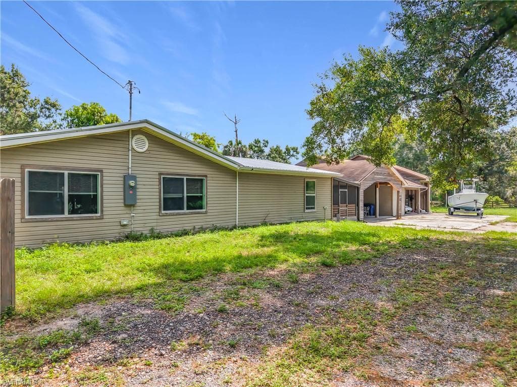 19330 Meredith Rd, North Fort Myers, photo 3