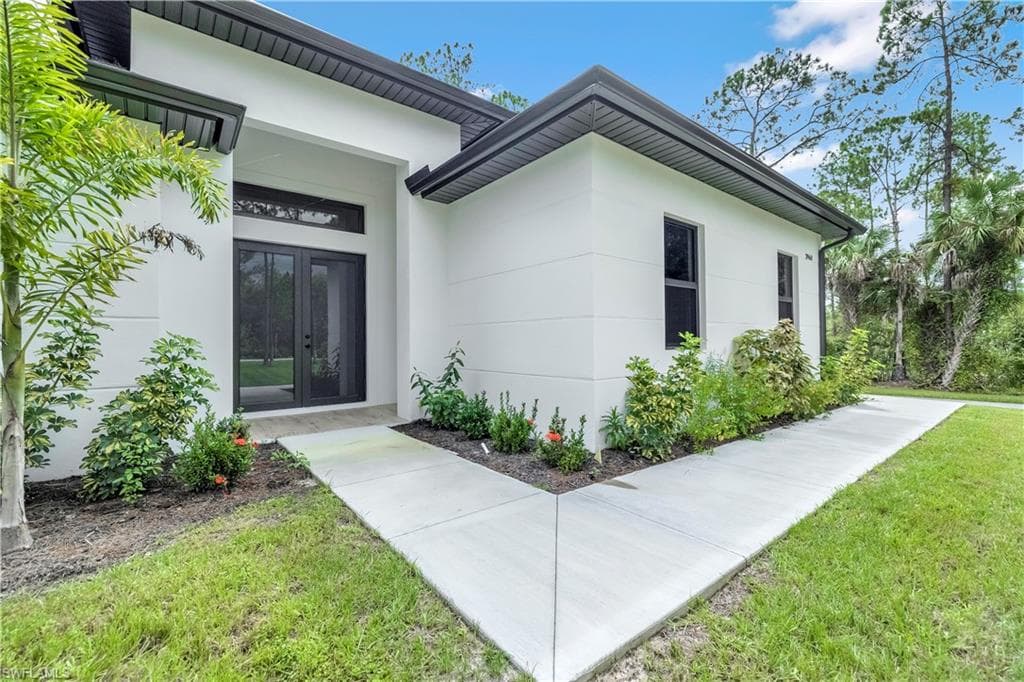 2946 18th Ave, Naples