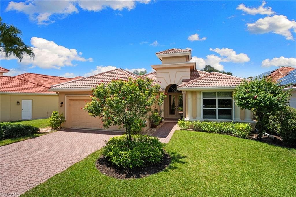 973 Tierra Lago Way, Naples